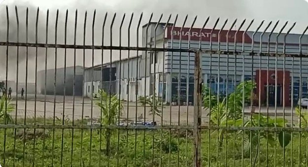 Fire Breaks Out at E-vehicle manufacturing unit in Jajpur