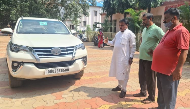 Bomb attack on MLA Mohan Majhi, 3 arrested 