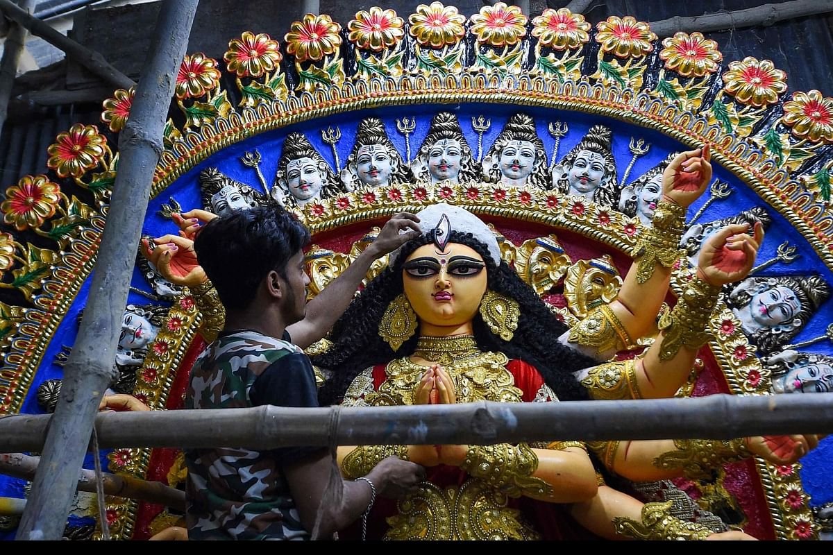 ମୂର୍ତ୍ତି ଉଚ୍ଚତା ବିବାଦ ଥମୁନି