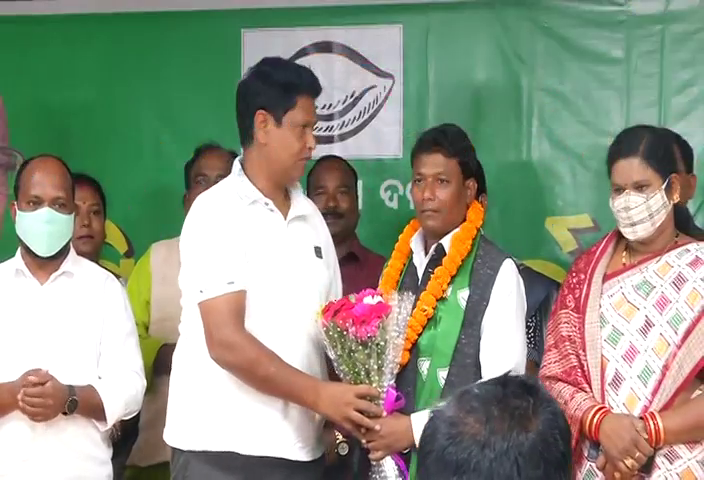 ଶଙ୍ଖ ଧରିଲେ କୈଳାସ କୁଲେସିକା 