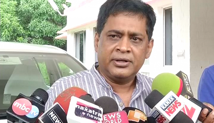 ଶବକୁ ସାଲାଇନର ତଦନ୍ତ ନିଦେ୍ର୍ଧଶ