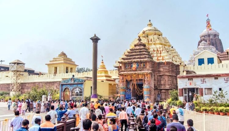 ବଡ଼ଦାଣ୍ଡରେ ଭକ୍ତଙ୍କ ଭିଡ଼