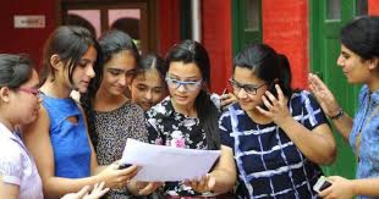 Odisha: Aadhaar not mandatory for admission in schools