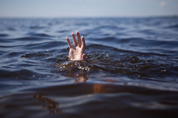 Woman Jumps Into Mahanadi River, Search Operation Underway