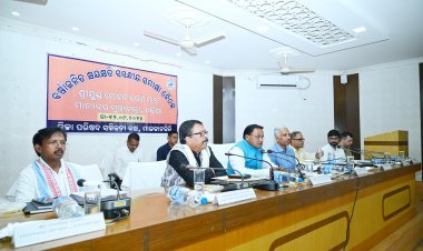 ଆକାଶମାର୍ଗରୁ ବର୍ଷା ଜନିତ କ୍ଷୟକ୍ଷତିର ପରିସ୍ଥିତି ସମୀକ୍ଷା, ମୁଖ୍ୟମନ୍ତ୍ରୀଙ୍କ ମାଲକାନଗିରି ଗସ୍ତ, ସାତ ଦିନ ମଧ୍ୟରେ କ୍ଷୟକ୍ଷତି ଆକଳନ କରି ରିପୋର୍ଟ ଦେବାକୁ ନିର୍ଦ୍ଦେଶ